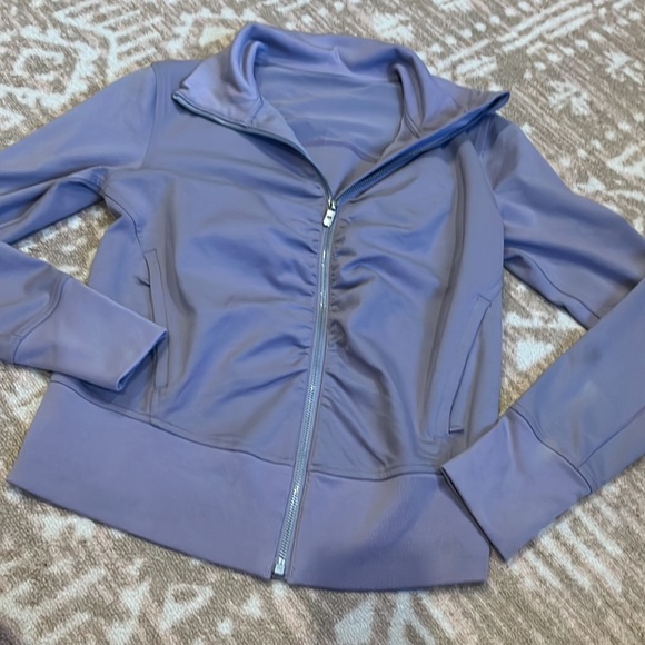 Lululemon gather up jacket dusty dawn size 6. - Picture 3 of 8